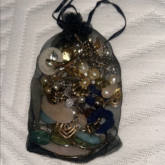 Assorted Jewelry Bundle - Picture 2 of 3